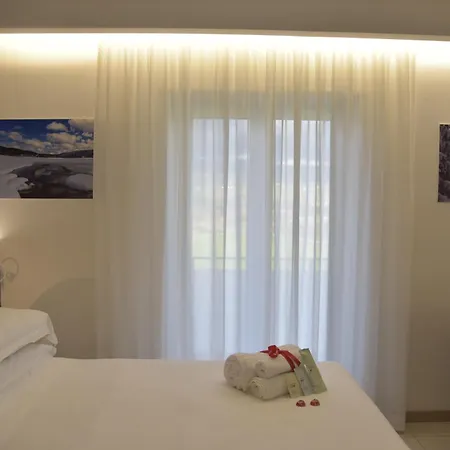 Floris Hotel