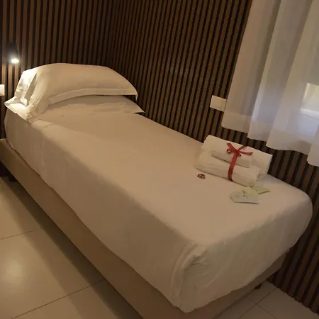 Floris Hotel 3*