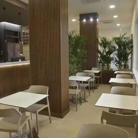 Hotel Floris 3*